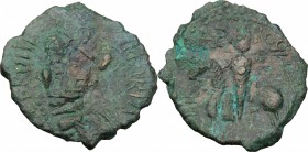 Italy. Mileto. Ruggero I (1072-1101). AE Trifollaro. MIR 497. MEC 14, 93. AE. g. 8.59 mm. 30.00 Dark green patina. About VF/Good F.