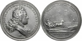 France. Leopold I (1690-1729). Tin Medal, 1726. D/ Bust of Leopold, Duke of Lorraine and Bar, right, with long hair. R/ Lorraine in biga right; before...