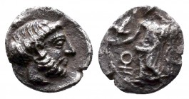 Cilicia, Tarsos. Tiribazos. Satrap of Lydia, 388-380 B.C. AR obol

Condition: Very Fine

Weight: 0.5 gr
Diameter:10 mm