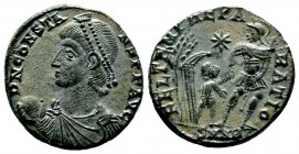 Constantius II (337-361 AD). AE Centenionalis

Condition: Very Fine

Weight: 4.5 gr
Diameter:20 mm