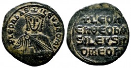 Leo VI the Wise. 886-912. Æ 40 Nummi – Follis. Class 3. Constantinople mint. + LЄOn ЬAS ILЄ[V]S ROm’, crowned half-length bust facing, holding akakia ...