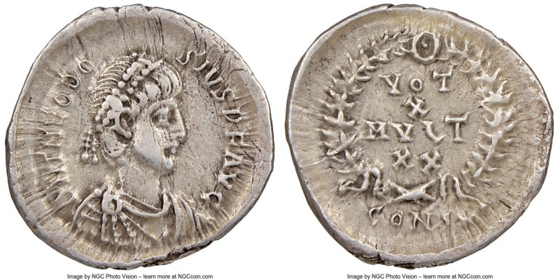 Theodosius II, Eastern Roman Empire (AD 402-450). AR siliqua (18mm, 2.16 gm, 6h)...