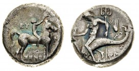 calabria 
Taranto - Didramma databile al periodo 272-235 a.C. - Diritto: giovane cavaliere incorona il cavallo stante a destra - Rovescio: Taras, in ...
