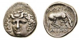 tessaglia 
Larissa - Dracma databile al periodo 400-344 a.C. - Diritto: testa della ninfa Larissa di tre quarti a sinistra - Rovescio: cavallo verso ...