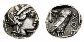 attica 
Atene - Tetradramma databile al periodo 479-393 a.C. - Diritto: testa di Atena con elmo crestato a destra - Rovescio: civetta stante a destra...