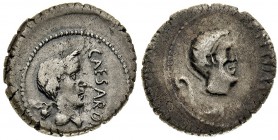 monete romane pre-imperiali 
Marco Antonio (fino al 30 a.C.) - Denaro al nome M.ANTON databile al 43 a.C. - Zecca: in Gallia Transalpina o Cisalpina ...
