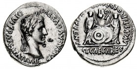 augusto (27 a.c.-14 d.c.) 
Denaro databile al periodo 2 a.C.-4 d.C. - Zecca: Lugdunum - Diritto: testa laureata dell’Imperatore a destra - Rovescio: ...