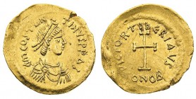 monete bizantine 
Tiberio II Costantino (578-582) - Tremisse - Zecca: Costantinopoli - Diritto: busto diademato e corazzato dell’Imperatore - Rovesci...