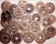 Qing Dynasty, Kang-Xi, 1662-1722, LOT of 32 pcs, asstd but mostly central mints with duplication, 25-27 mm, average around Fine.