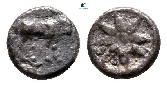 Ionia. Magnesia ad Maeander circa 400-350 BC. 
Hemiobol AR

7 mm., 0,32 g.
...