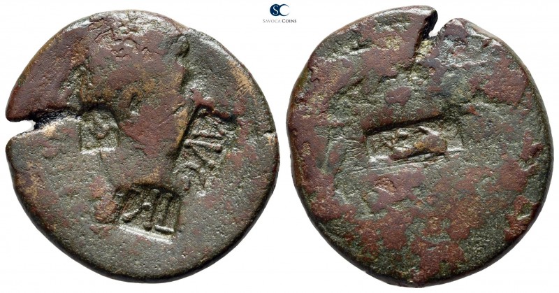 Augustus 27 BC-AD 14. Rome
As Æ

27 mm., 9,38 g.



fine