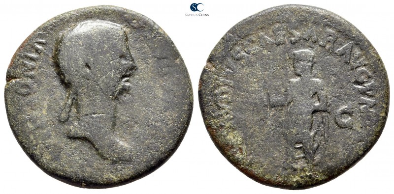 Antonia AD 41-50. Rome
As Æ

29 mm., 11,69 g.



fine