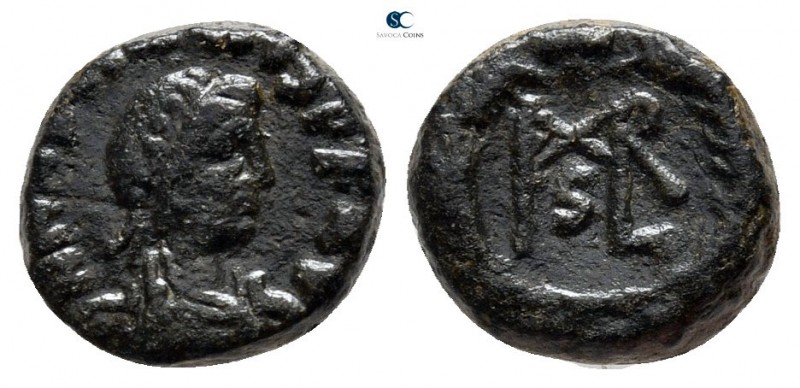 Marcian AD 450-457. Constantinople
Nummus Æ

10 mm., 1,24 g.



very fine...