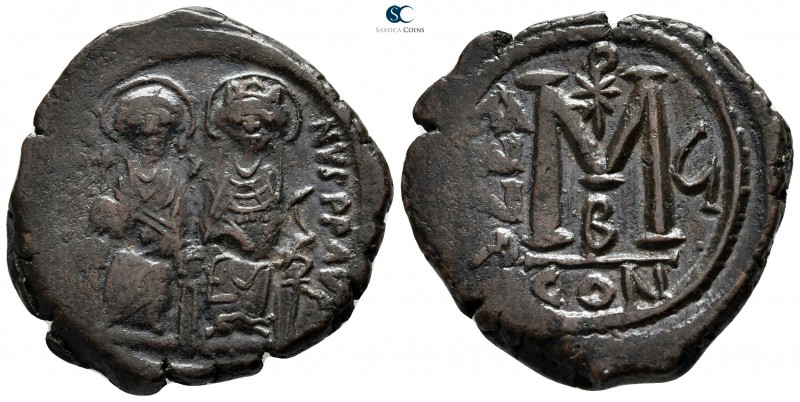 Justin II and Sophia AD 565-578. Constantinople
Follis Æ

30 mm., 15,4 g.

...