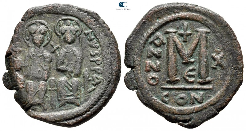 Justin II and Sophia AD 565-578. Constantinople
Follis Æ

32 mm., 12,15 g.
...