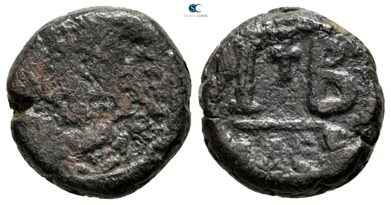 Maurice Tiberius AD 582-602. Alexandria
12 Nummi Æ

16 mm., 5,08 g.



fi...