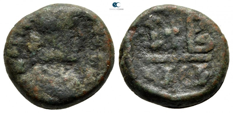 Maurice Tiberius AD 582-602. Alexandria
12 Nummi Æ

16 mm., 3,68 g.



fi...
