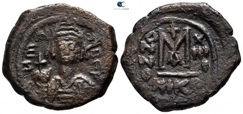 Maurice Tiberius AD 582-602. Nikomedia
Follis Æ

30 mm., 11,25 g.



very...