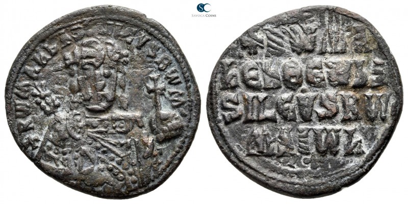 Romanus I Lecapenus AD 920-944. Constantinople
Follis Æ

26 mm., 6,93 g.

...