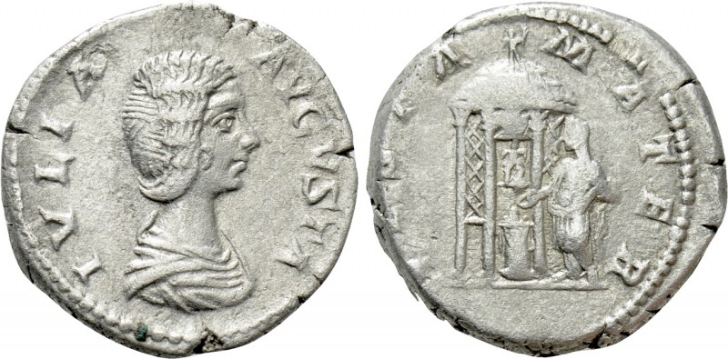 JULIA DOMNA (Augusta, 193-211). Denarius. Rome.

Obv: IVLIA AVGVSTA.
Draped b...