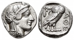 Attica. Athens. Tetradracma. 449-413 a.C. (Gc-2526). Anv.: Cabeza de Atenea con casco a derecha. Rev.: Lechuza a derecha, mirando de frente con rama d...