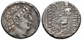 Seleukid Kingdom. Philip I Philadelphos. Tetradracma. 93-83 a.C. (Sng Cop-425 variante). (Gc-7196 variante). Anv.: Cabeza diademada a derecha. Rev.: Z...