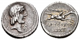 Calpurnius. Denario. 90-89 a.C. Rome. (Ffc-247). (Craw-340/1). (Cal-307 d). Rev.: L.PISO FRVG I. Jinete con palma galopando a derecha, con XXXII debaj...