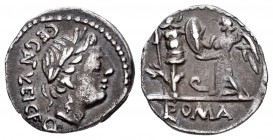 Egnatuleius. Quinario. 97 a.C. (Seaby-1). (Craw-333/1). Anv.: Cabeza laureada de Apolo a derecha, debajo Q, detrás C EGNATVLEI C F. Rev.: Apolo y Vict...