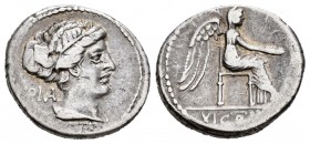 Porcius. Denario. 89 a.C. Rome. (Ffc-1056). (Craw-343/1b). (Cal-1202). Anv.: Cabeza de la Libertad a derecha, detrás (R)OMA, debajo (M) CATO. Rev.: Vi...