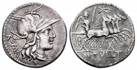 Tullius. Denario. 120 a.C. Rome. (Ffc-1162). (Craw-280/1). (Cal-1317). Anv.: Cabeza de Roma a derecha, detrás ROMA. Rev.: Victoria con palma en cuadri...