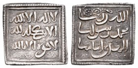 Almohads. Dirhem. Marrakech. (Vives-2109). Ag. 1,52 g. A nombre del Mahdí. Rara. XF. Est...50,00.