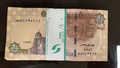 Egypt, 1 Pound, 2017, UNC, p70, BUNDLE
Total 100 banknotes
Estimate: 30-60 USD