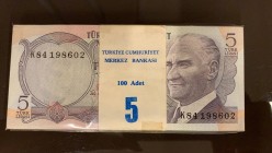 Turkey, 5 Lira, 1976, UNC, p185, BUNDLE
Total 100 banknotes
Estimate: 100-200 USD