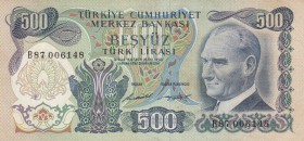 Turkey, 500 Lira, 1971, VF, PRESSED, p190a, 
there is a stain on banknote, Serial Number: B87 006148
Estimate: 10-20 USD