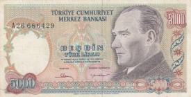 Turkey, 5.000 Lira, 1981, VF, p196A, 
 Serial Number: A26 686429
Estimate: 40-80 USD