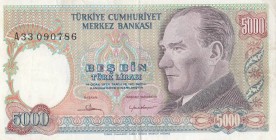 Turkey, 5.000 Lira, 1981, VF, p196A, 
 Serial Number: A33 090786
Estimate: 15-30 USD