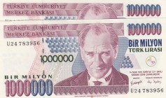 Turkey, 1.000.000 Lira, 2002, UNC, p213, (Total 2 banknotes)
 Serial Number: U24 272867 ve U24 783956
Estimate: 10-20 USD