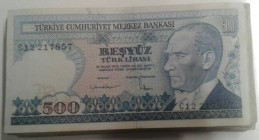 Turkey, 500 Lira, 1983/84, FINE, 7.EMISSION
138 pcs mix letter
Estimate: 25-50 USD
