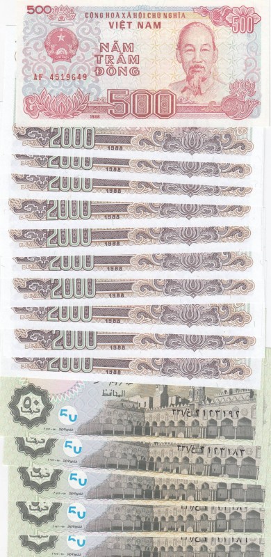 Mix Lot, Total 15 banknotes
Vietnam, 500 Dong, 1988, UNC, p101; 2.000 Dong, 198...