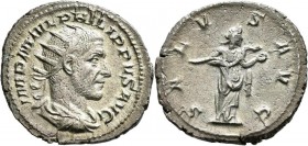 Philippus I. Arabs (244 - 249): AR Antoninian, 3,70 g. Drapierte Büste mit Strahlenkrone nach Rechts, IMP M IVL PHILIPPVS AVG / Salus nach rechts steh...