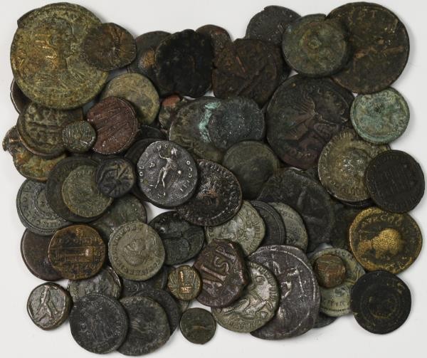 Antike: Lot 72 antike Münzen, überwiegend Römer, nicht näher bestimmt. Gekauft w...