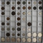Alle Welt: Interessantes Lot von 50 Münzen in Silber und Kupfer. Schwerpunkte sind Kirchenstaat (Pius IX.), Kleinmünzen altdeutscher Staaten und Silbe...