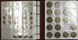 Dänemark: Zwei Alben voll mit Münzen aus Dänemark nach Nominalen und Jahrgängen gesammelt. Von Öre bis Krone vieles dabei, sauber einsortiert. Teils S...