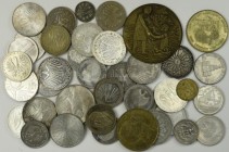 Deutschland: Eine kleine Schachtel mit diversen Münzen, überwiegend DM
 [differenzbesteuert]