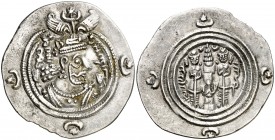 Año 26 (586 d.C.). Imperio Sasánida. Kushru II. AHM (Ahmatana). Dracma. (Mitchiner A. & C. W. 1178-9 sim). 3,61 g. MBC+.