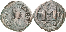 Justiniano I (527-565). Constantinopla. Follis. (S. 159) (Ratto 491). 17,89 g. MBC.