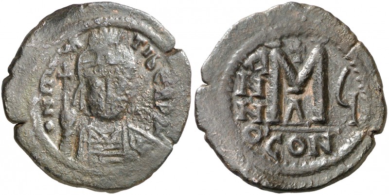 Mauricio Tiberio (582-602). Constantinopla. Follis. (S. 494) (Ratto 1043). 11,23...