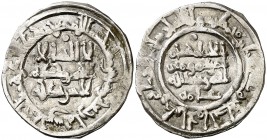 AH 384. Califato. Hixem II. Al Andalus. Dirhem. (V. 519 var) (Fro. 16). 3,3 g. Unidades de la fecha , en femenino. MBC.