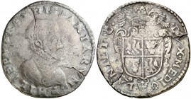 s/d. Felipe II. Milán. 1 escudo. (MIR. 308) (Vti. 44). 28,25 g. Grietas. (MBC-).