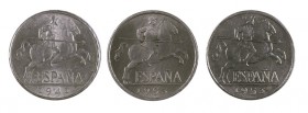 1941 y 1953 (dos). Estado Español. 10 céntimos. Lote de 3 monedas, una del 1953 con oxidaciones limpiadas. A examinar. EBC/S/C.